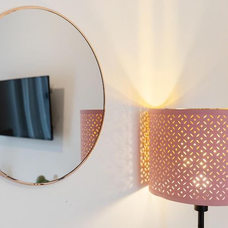 Duomo - Citylife Pink Vintage Apt Center Milan Apartment Luaran gambar