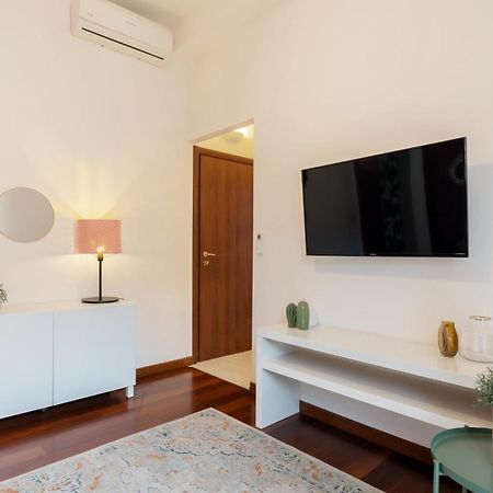 Duomo - Citylife Pink Vintage Apt Center Milan Apartment Luaran gambar